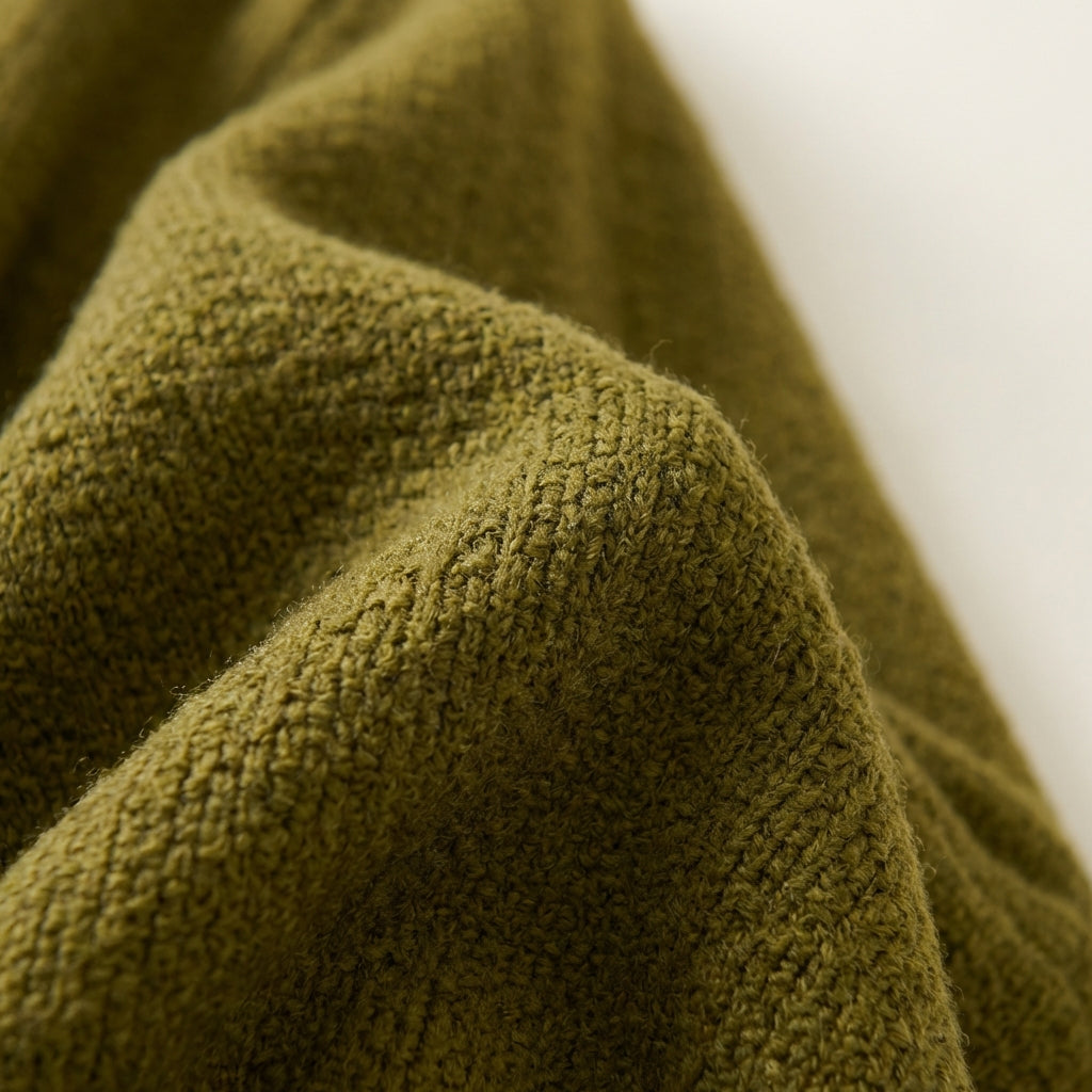 Men’s Cardigan Round Neckline and Single-Breasted Snap Closure