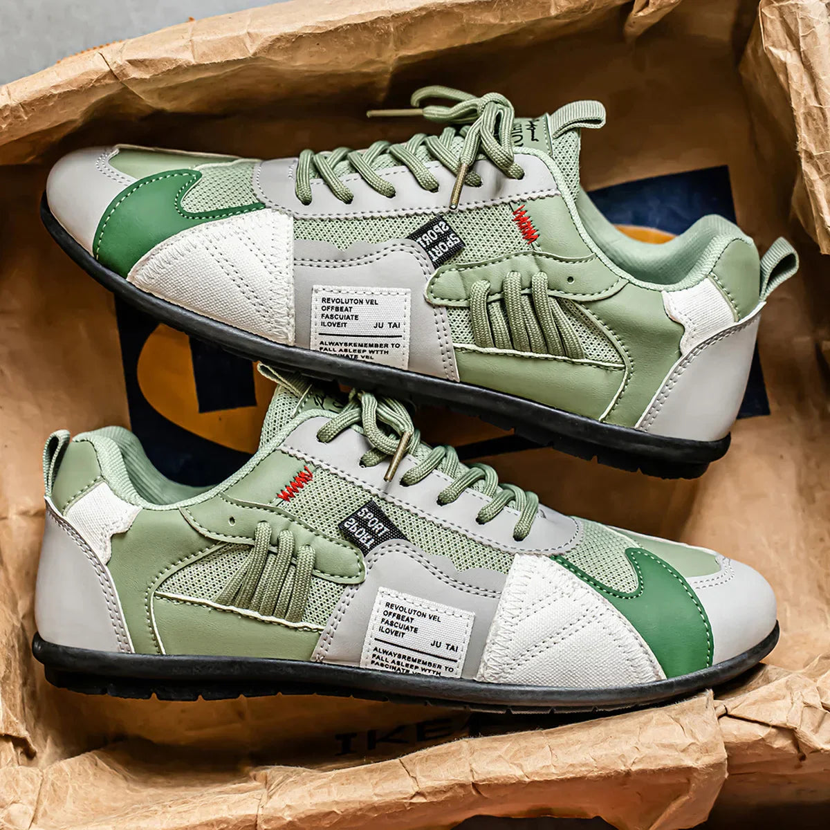 Lightweight and breathable men's sports sneakers – comfortable sneakers with a modern and retro design 6