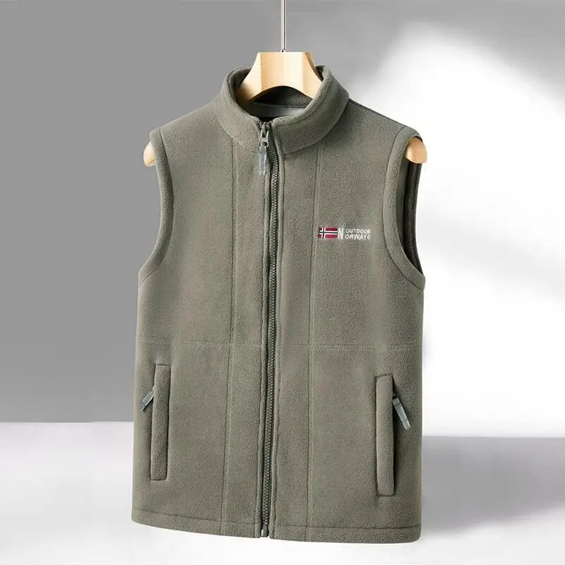 Nordic Fleece Vest 7