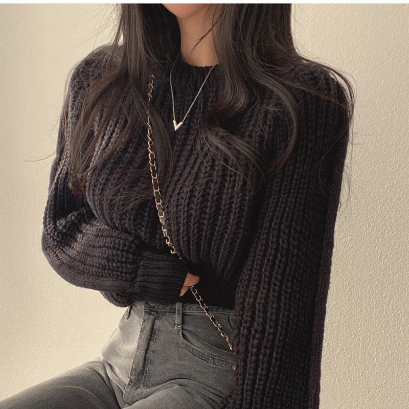 Esther® | Trendy crew neck sweater, perfect for winter 0