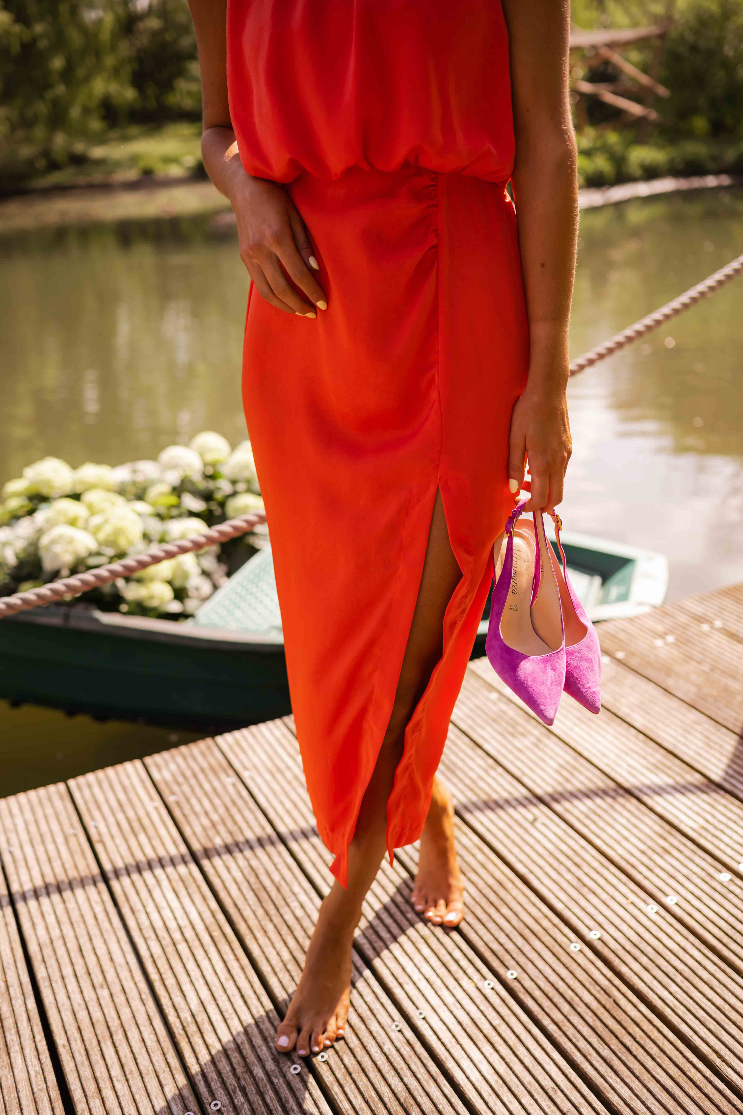 Women's sleeveless midi dress with high neckline and slit – elegant summer 8