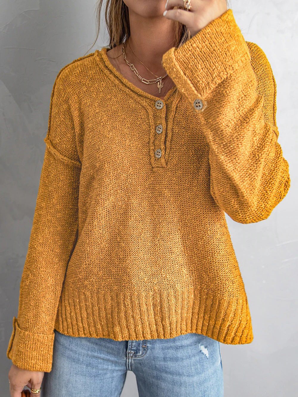 Gabriela| Modern and comfortable winter sweater 0
