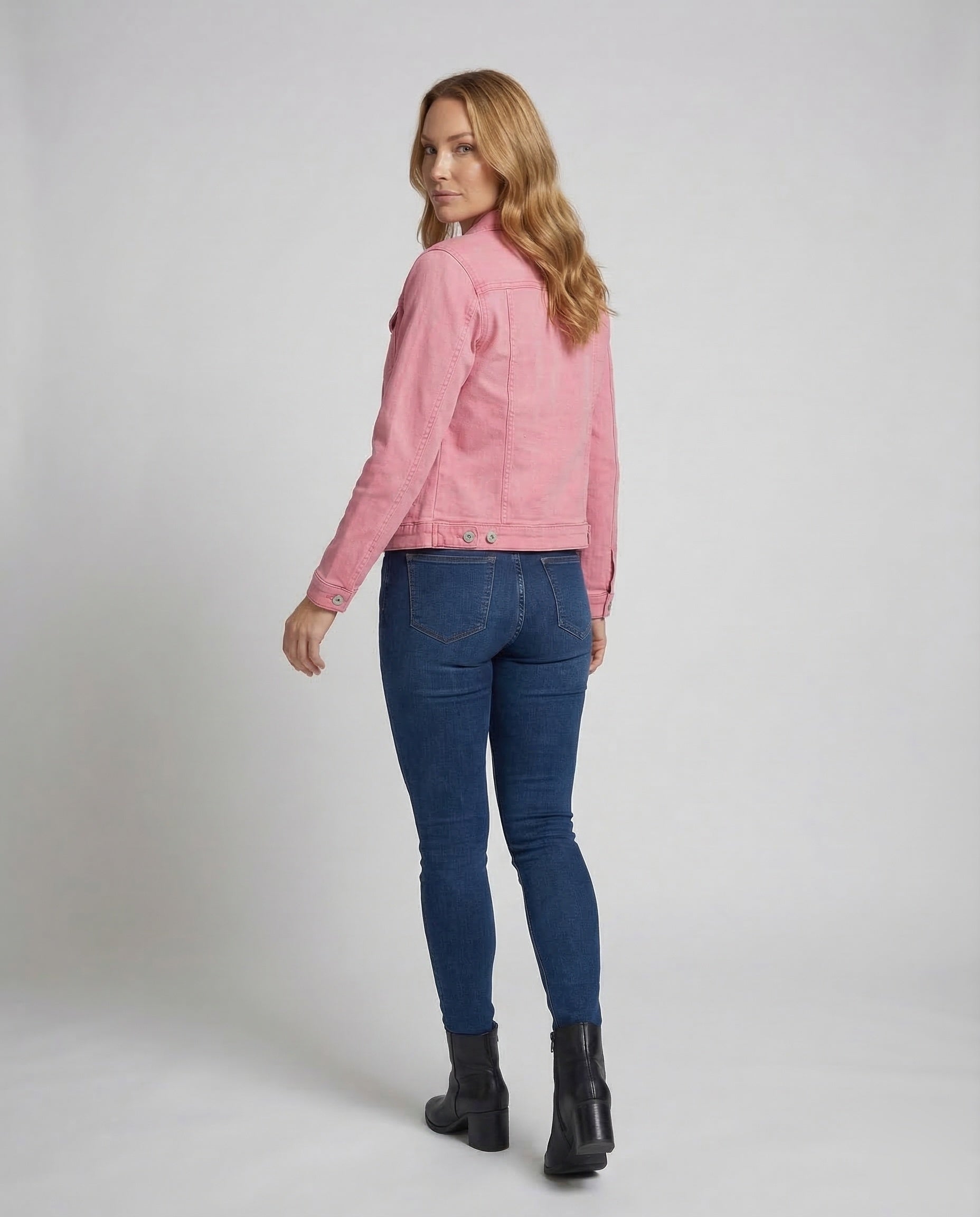 Women's fitted denim short jacket 4